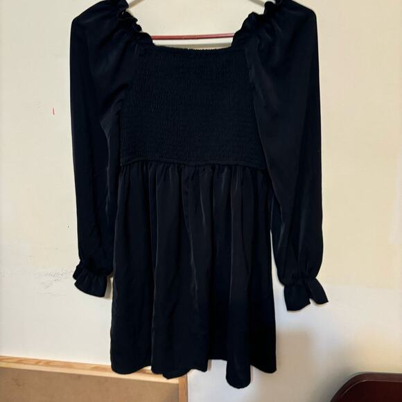 Adorable Girls Black Dress - Tween Dressy Dress, Puffy sleeves,- Size 10 - Picture 5 of 6